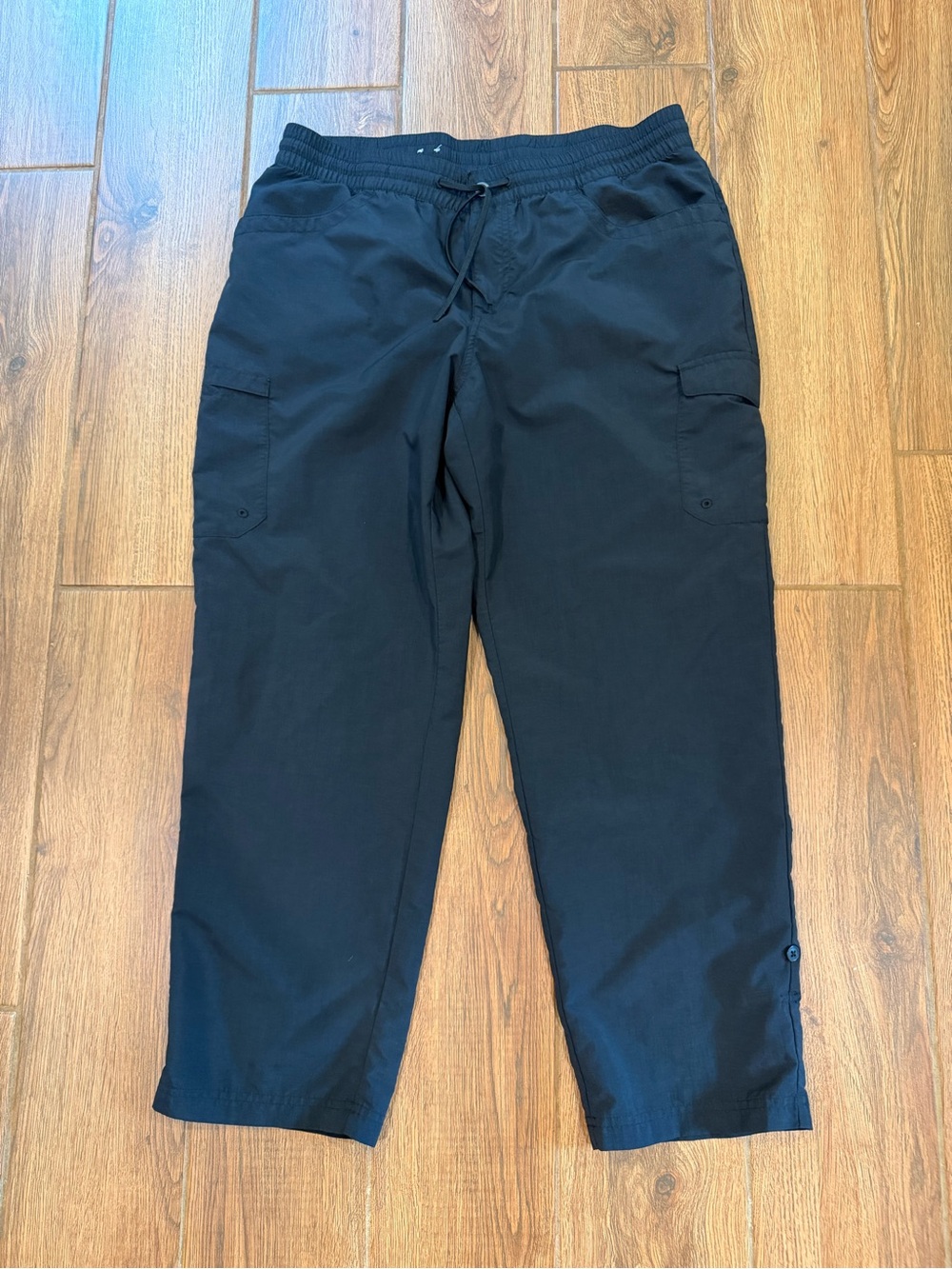 Columbia Women’s Black Cargo Pants Elastic Waist Drawstring Pockets Size L